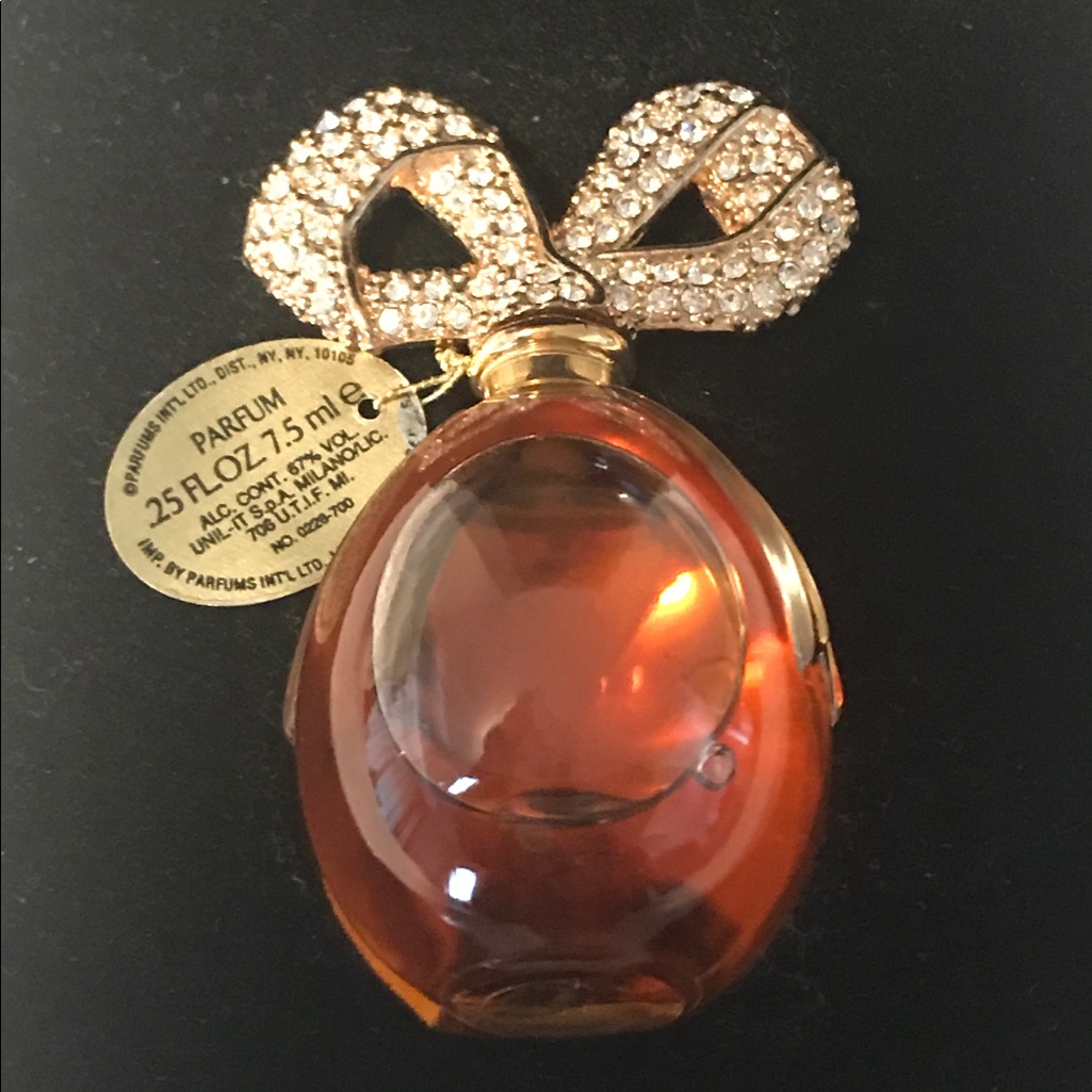 Vintage White Diamonds Decorative Bottle